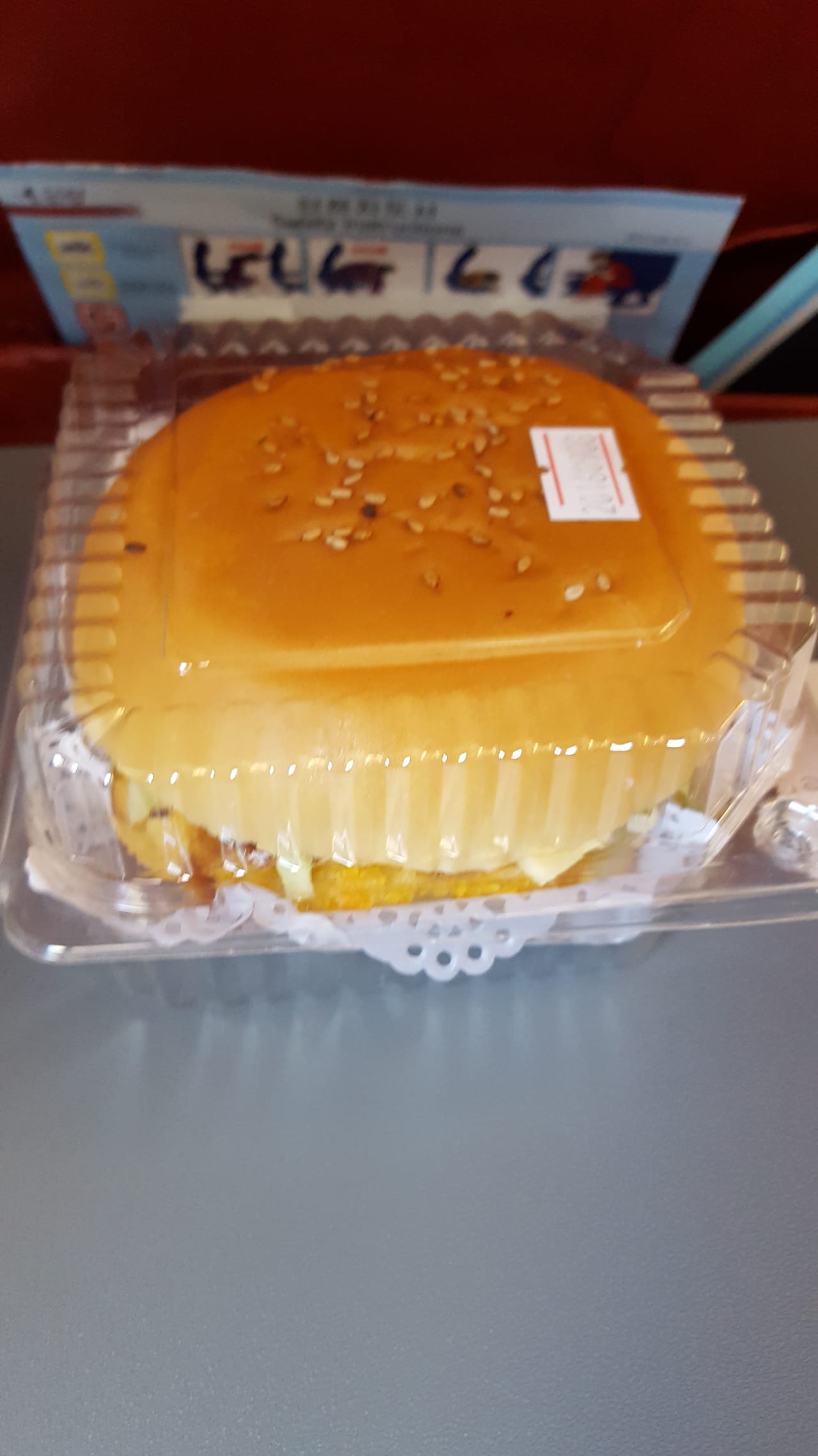 In-flight sandwich meal on Air Koryo.