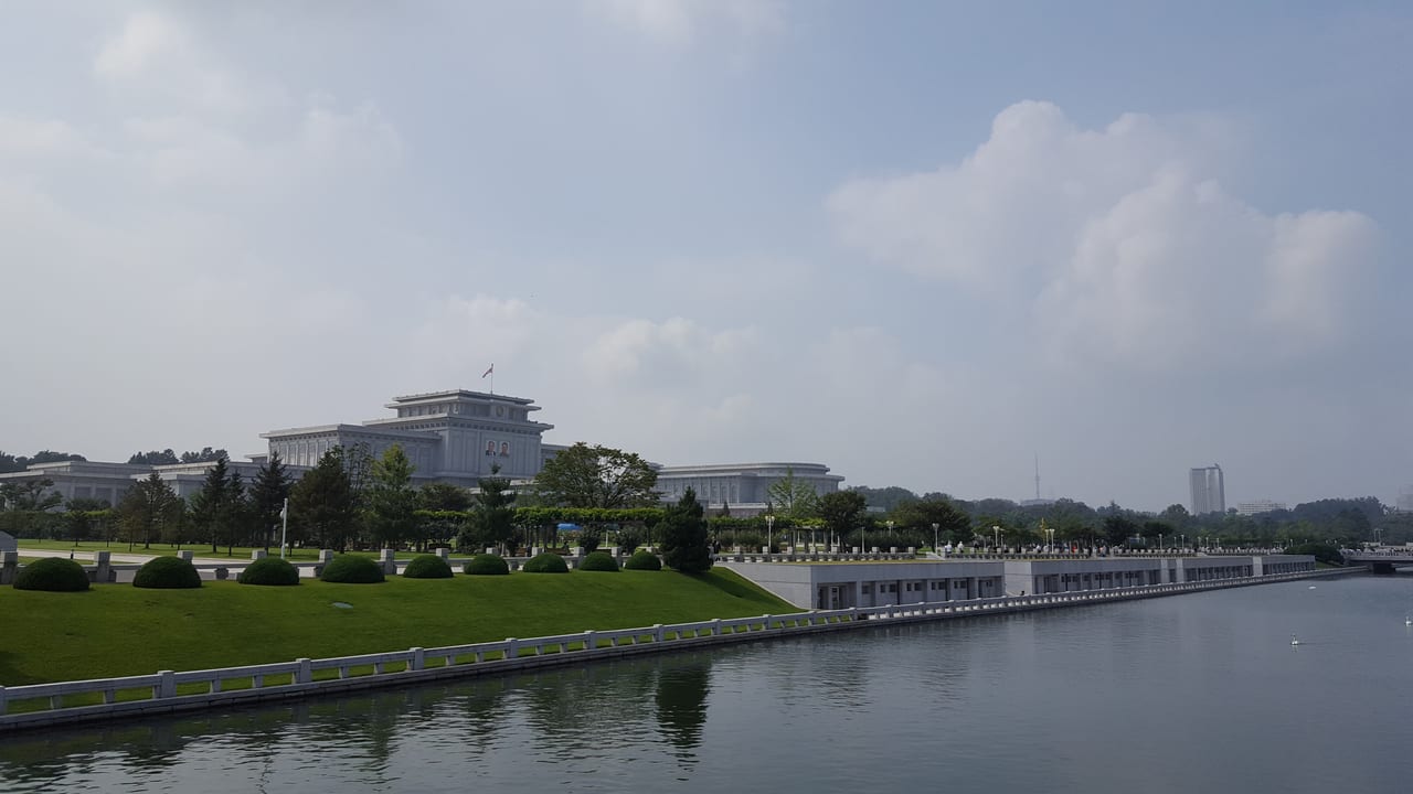 Walking up to Kumsusan Palace of the Sun.